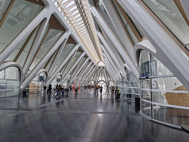 Arrivée dans la belle gare de Mons.