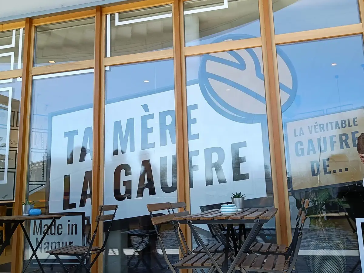 Vitrine de la boutique de gaufres.